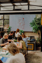 CHRISTMAS COCKTAIL CANVAS CLUB (SUN 14TH DEC)